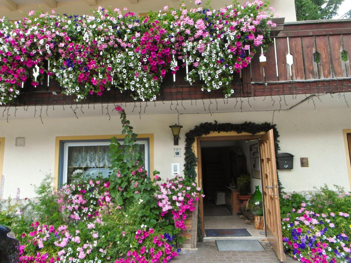 Pension Enzian Badia  Dış mekan fotoğraf